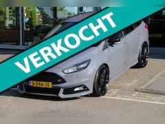 Ford Focus Wagon - 2.0 ST