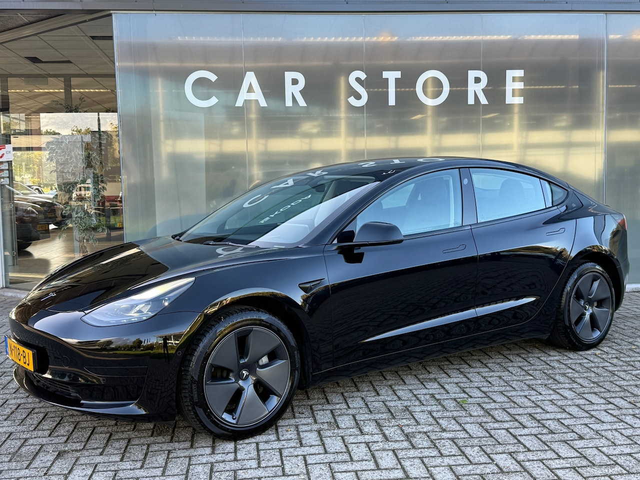 Tesla Model 3 - Standard RWD Plus 60 kWh LFP 93% SOH AUTOPILOT - AutoWereld.nl