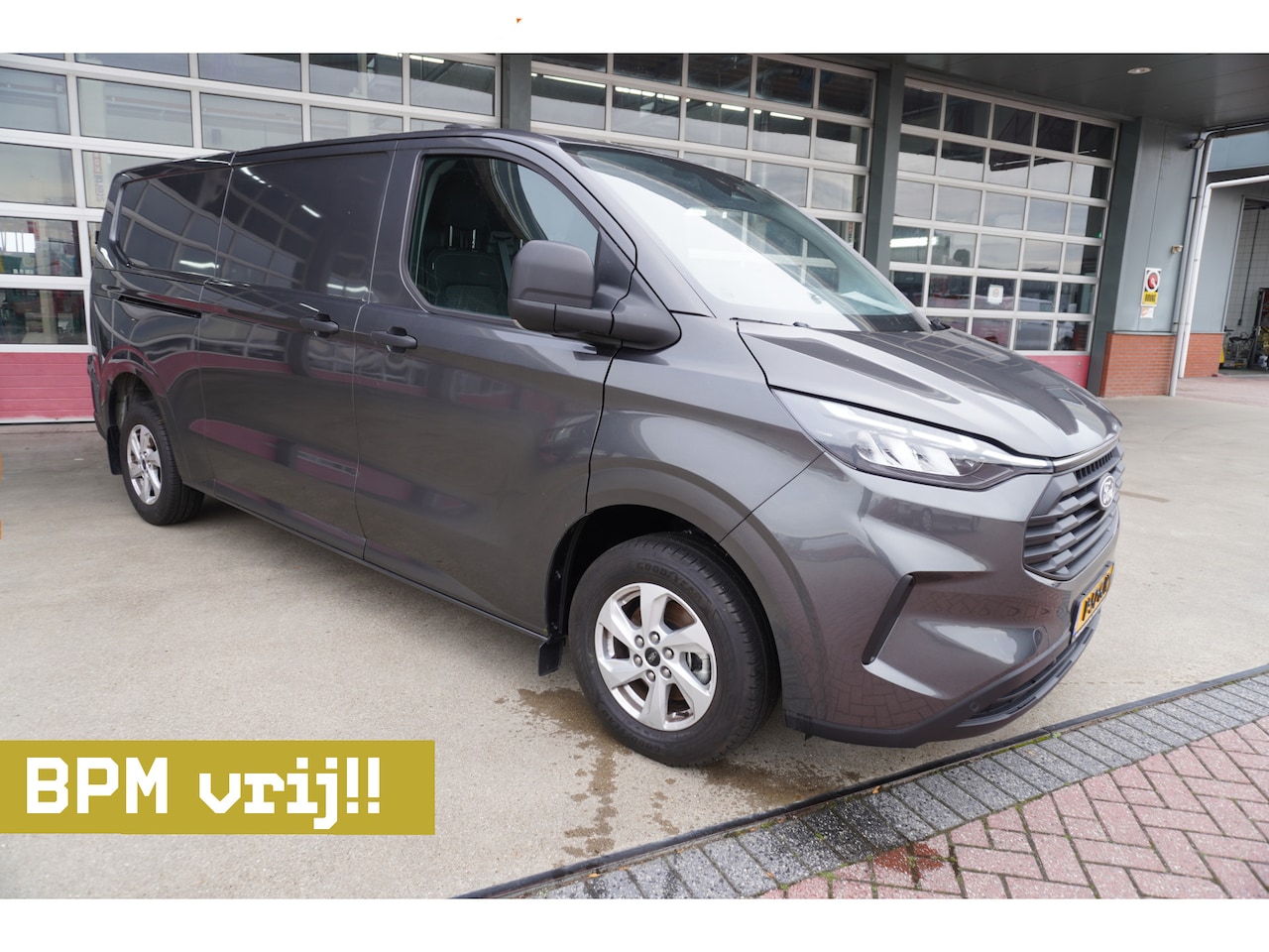 Ford Transit Custom - 320L 2.0 TDCI 136PK L2H1 Trend LM Velgen Nr. V035 | Airco | Cruise | Camera | Apple CP- & - AutoWereld.nl