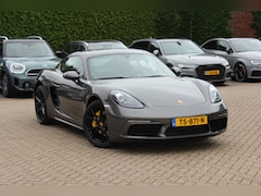 Porsche 718 Cayman - 2.0 / NL Auto / 1e Eign. / Sportuitlaat / Leder / Navigatie / Parkeerhulp V+A / 20'' / Sto