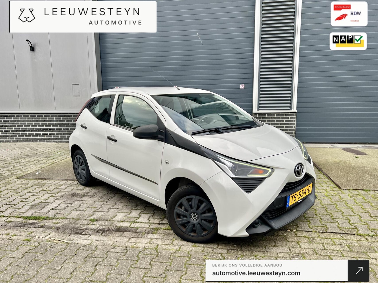 Toyota Aygo - 1.0 VVT-i X NAP 100% Dealer Onderhouden NL AUTO - AutoWereld.nl