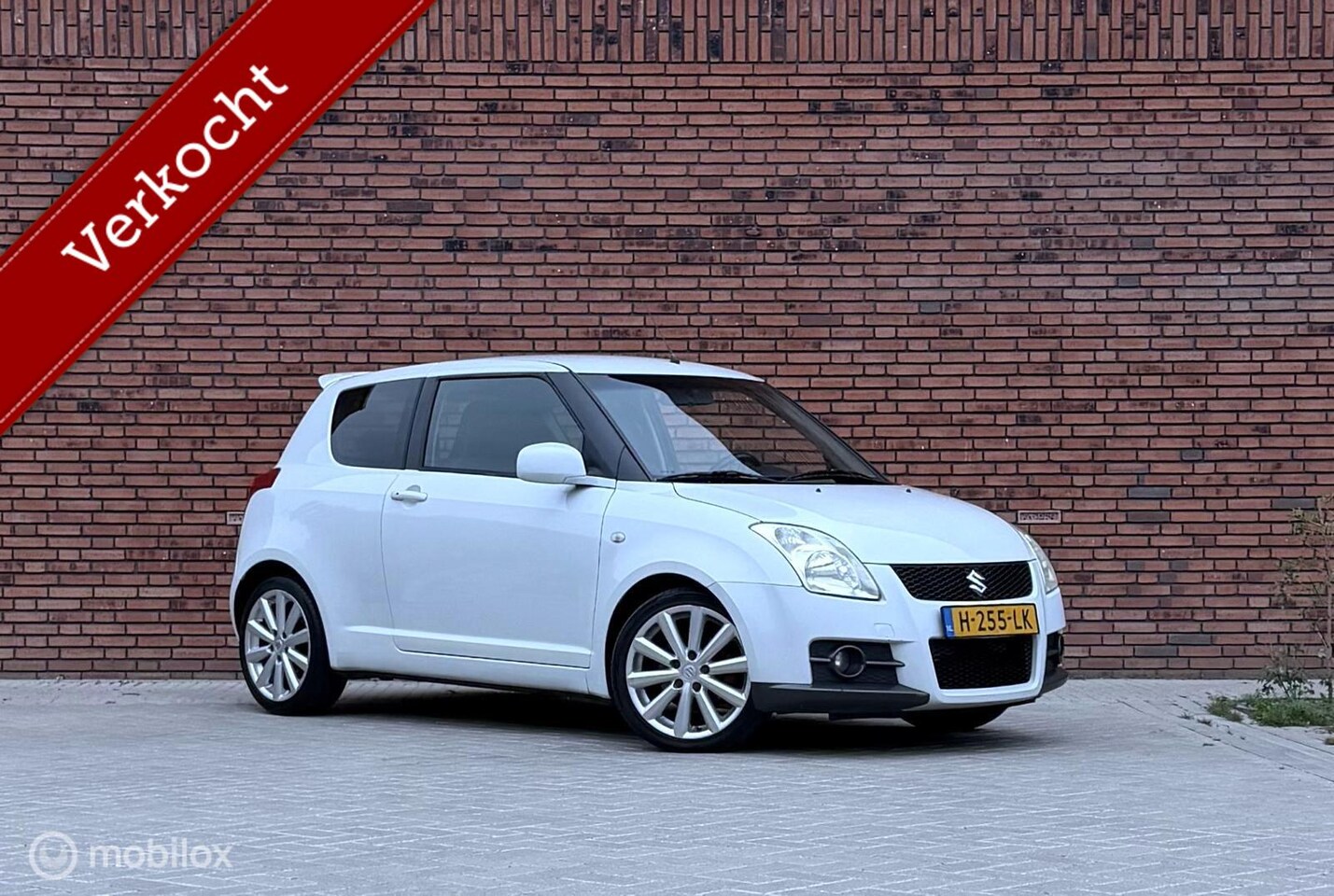 Suzuki Swift - 1.6 Sport/NEW APK/CLIMATR/KUIPSTOELEN - AutoWereld.nl