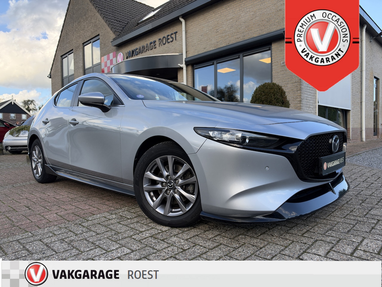 Mazda 3 - 2.0 e-SkyActiv-X M Hybrid 180 Comfort met Bose Camera / Carplay / Leder - AutoWereld.nl