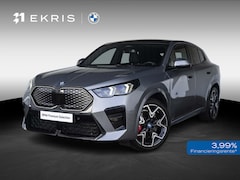 BMW iX2 - eDrive20 SoH 100% | M Sportpakket Pro | Innovation Pack | 20 inch | Stuurwielrand verwarmd