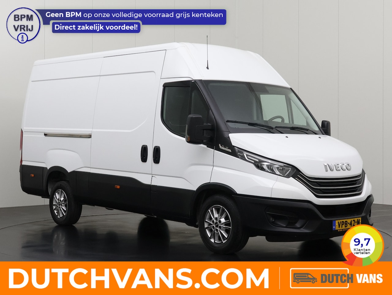 Iveco Daily - 35S18HV 3.0Ltr Hi-Matic Automaat L2H2 | Led | 3500Kg Trekhaak | Navigatie | Camera | Airco - AutoWereld.nl