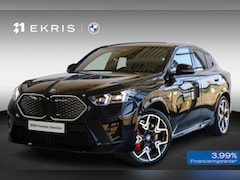 BMW iX2 - eDrive20 | M Sport Pro | Panoramadak | Harman/Kardon | Driving Assistant Plus | Trekhaak