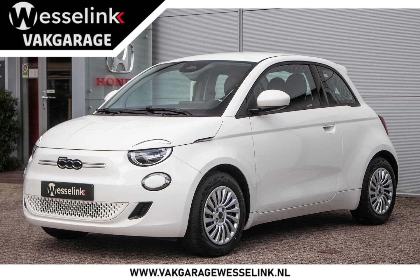 Fiat 500 - Urban 24 kWh - Carplay | Climate control | DAB - AutoWereld.nl