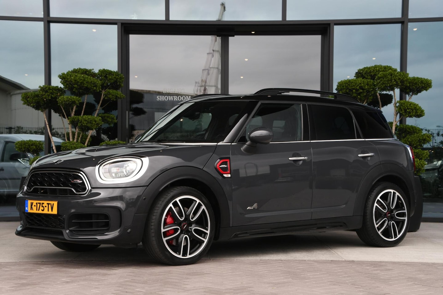 MINI Countryman - 2.0 John Cooper Works ALL4 Chili PANO | LEDER | HEAD UP - AutoWereld.nl