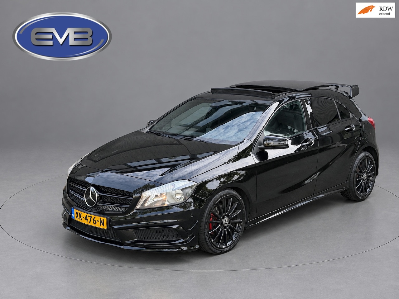 Mercedes-Benz A-klasse - 180 Automaat AMG 45 styling, panoramadak, unieke uitvoering! - AutoWereld.nl