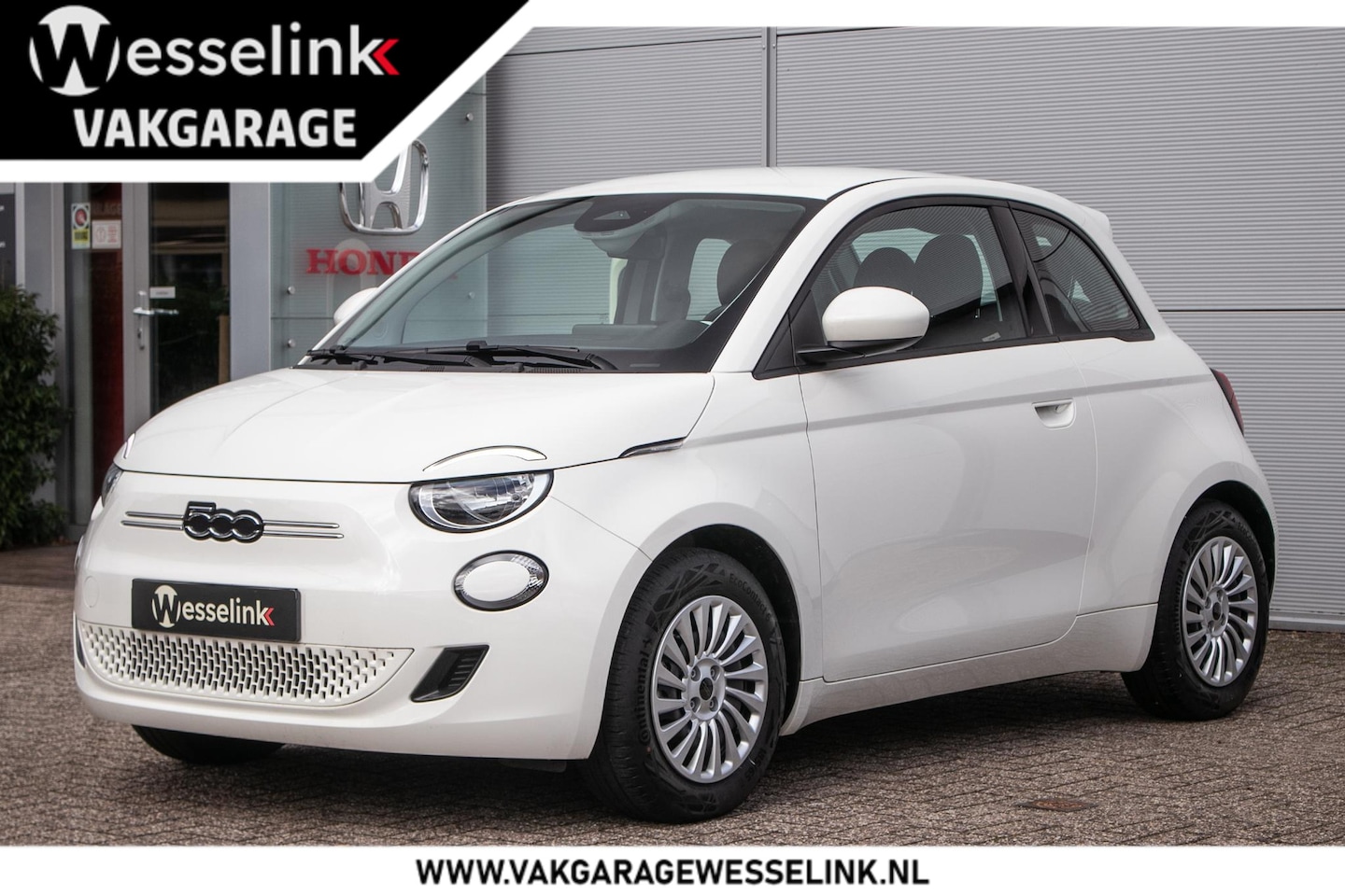Fiat 500 - Urban 24 kWh - Carplay | Climate control | DAB - AutoWereld.nl