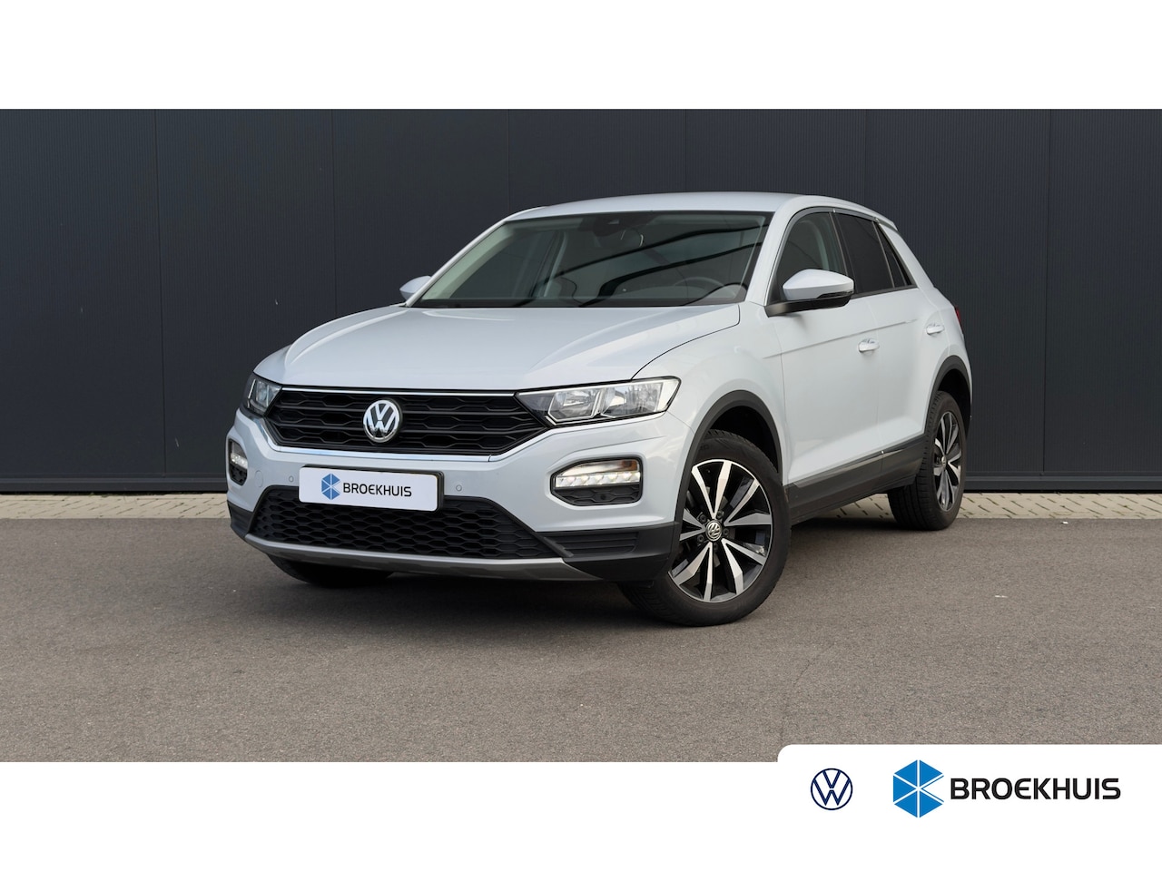 Volkswagen T-Roc - 115pk 1.0 TSI Life Business | Carplay | Stoelverwarming | Airco | Navigatie | 17" | - AutoWereld.nl