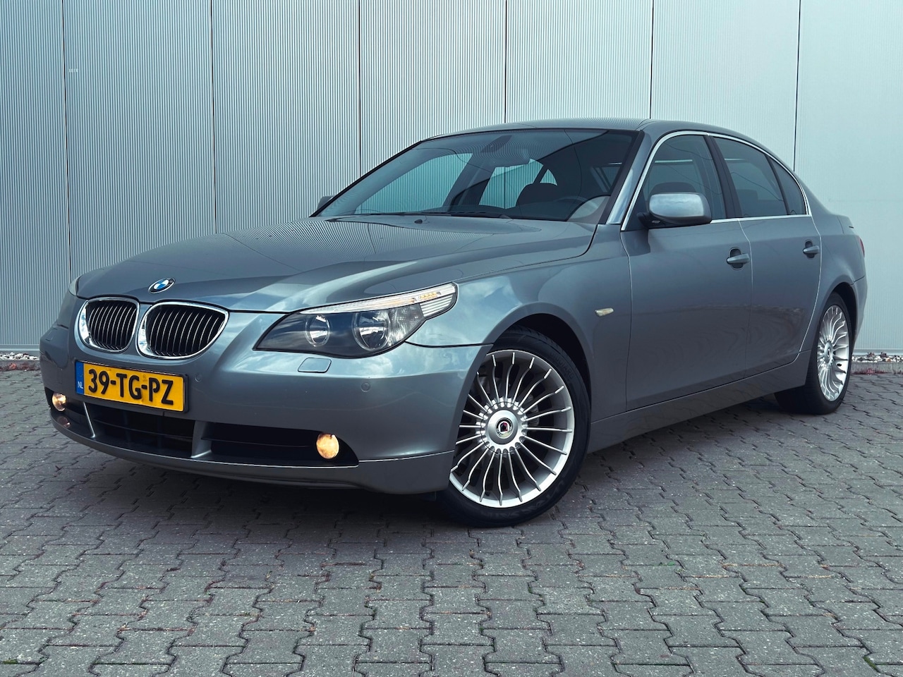 BMW 5-serie - 523i Executive Automaat - AutoWereld.nl