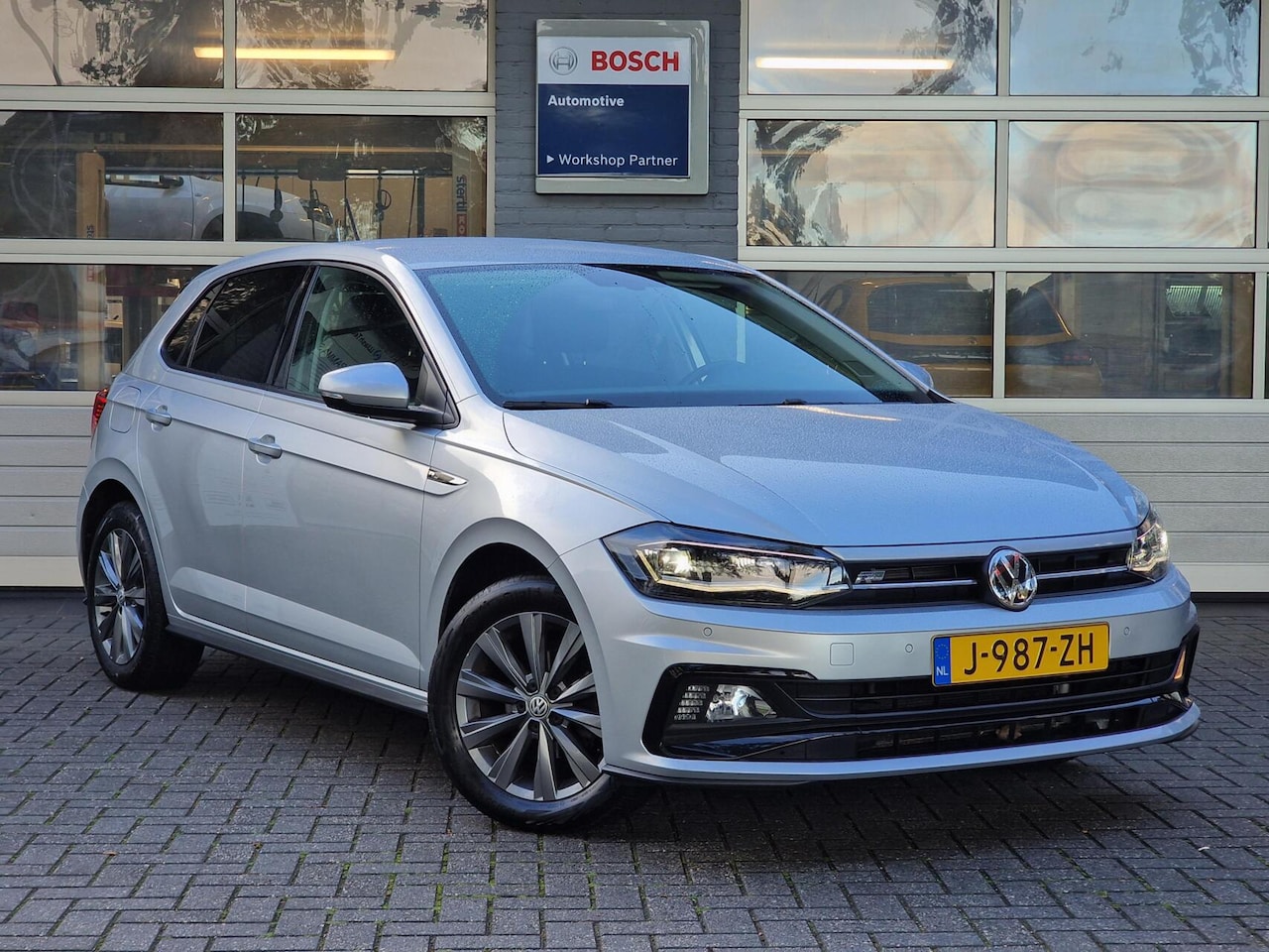 Volkswagen Polo - 1.0 TSI DSG Comfortline|R-line|LED|ACC|Navi|Carplay|Airco|Camera|Automaat| - AutoWereld.nl
