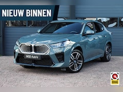 BMW iX2 - eDrive20 M-Sport M-Pakket |LED|VIRTUAL|KEYLESS|CAMERA|SHADOW|CARPLAY|SFEERVERL