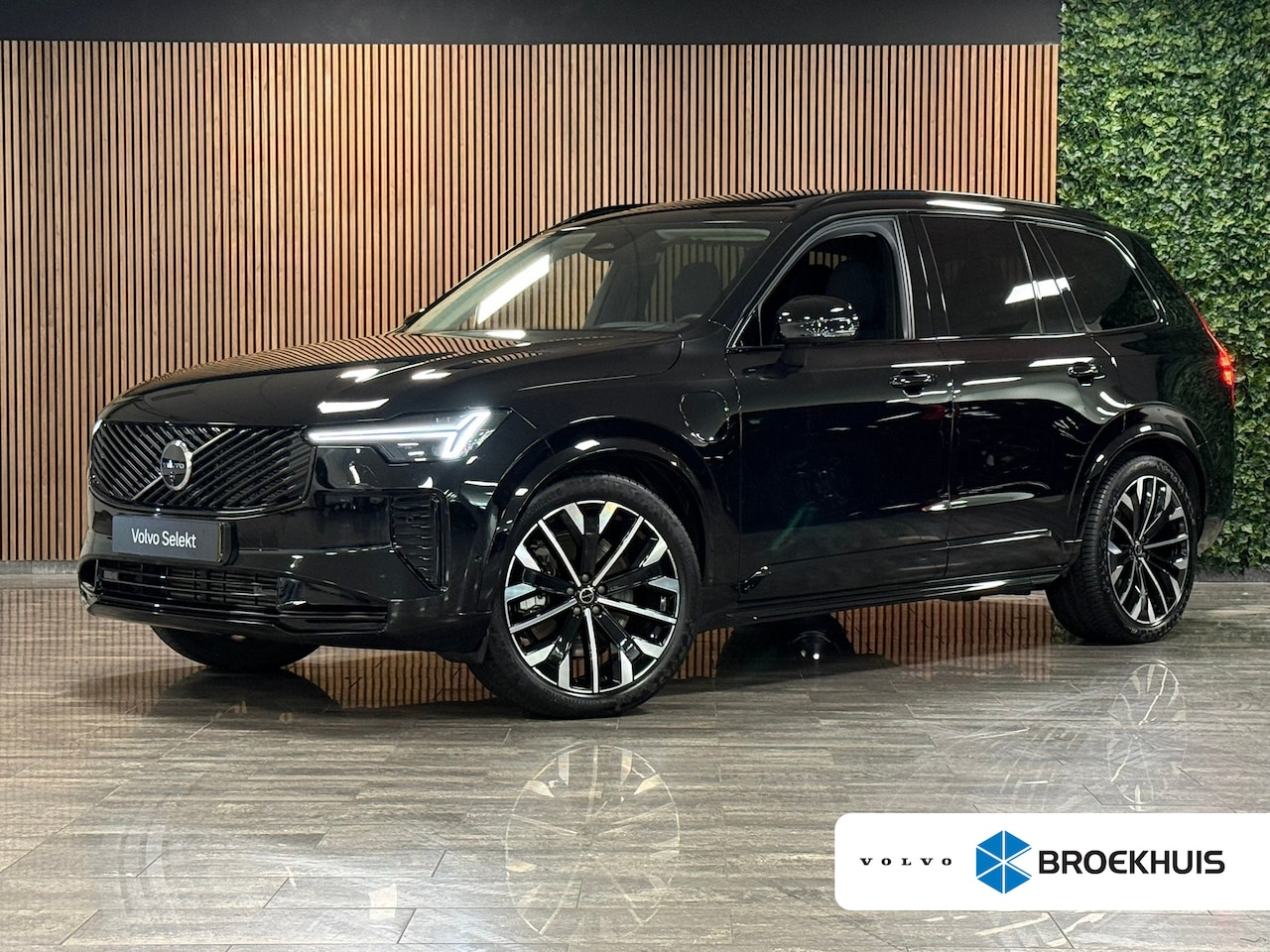 Volvo XC90 - T8 AWD Recharge Ultra Dark | Facelift | Luchtvering | Trekhaak | 360 Camera | Head-Up Disp - AutoWereld.nl