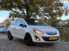 Opel Corsa - 1.2 Black & White | met Airco nu €3.450,