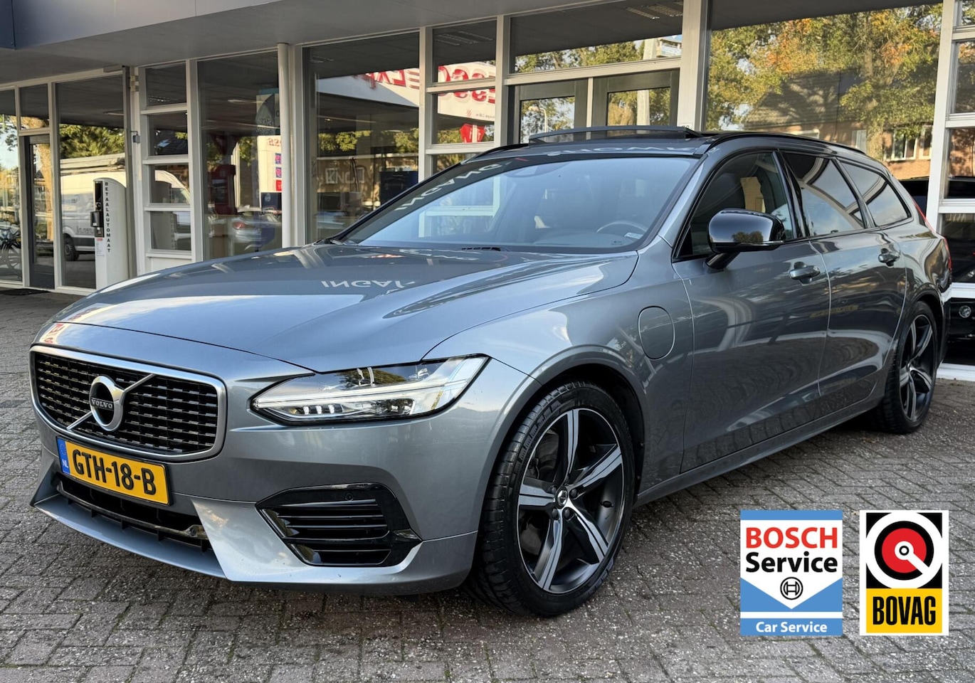 Volvo V90 - 2.0 T8 AWD Inscription R Design Leer, Pano, Camera.. - AutoWereld.nl