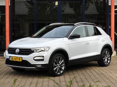 Volkswagen T-Roc - 1.5 TSI STYLE CAMERA/TREKHAAK/VIRTUAL COCKPIT