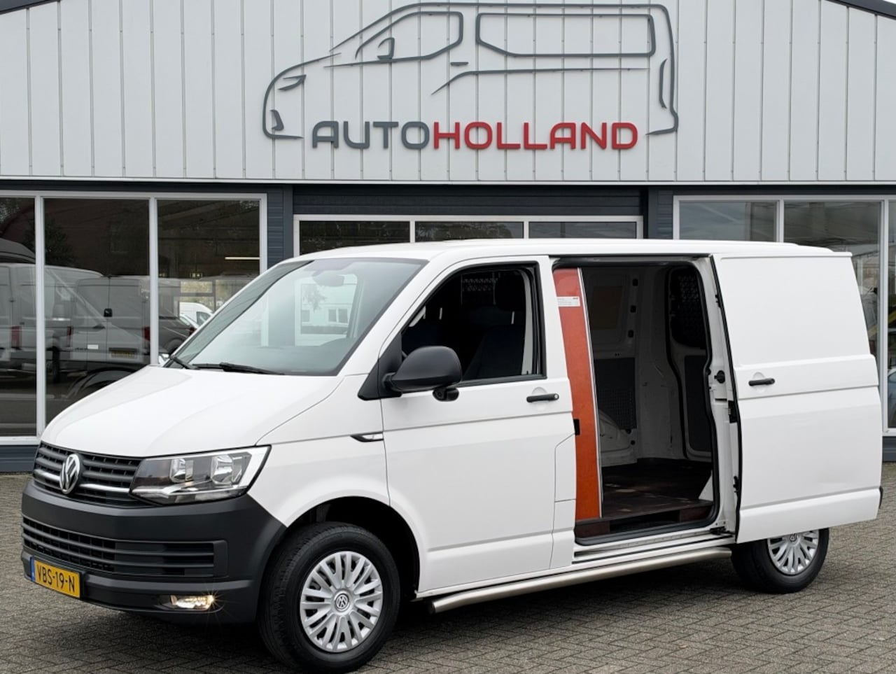 Volkswagen Transporter - 2.0 TDI 75KW 102PK EURO 6 NAVIGATIE/ AIRCO/ CRUISE CONTROL/ DUBBELE SCHUIFDEUR/ 100% DEALE - AutoWereld.nl