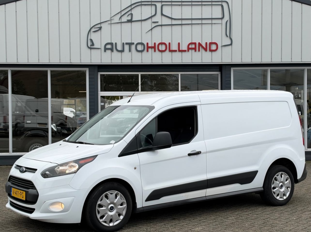 Ford Transit Connect - 1.5 TDCI 74KW 100PK L2 MAXI EURO 6 NAVIGATIE/ CAMERA/ 3 ZITS BIJRIJDERSBANK/ TREKHAAK/ 100 - AutoWereld.nl