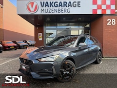 CUPRA Leon Sportstourer - 1.4 e-Hybrid VZ Copper Edition 245PK // WEGKLAPBARE TREKHAAK // DODEHOEK // ELEK.STOEL+GEH