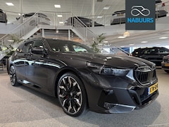 BMW 5-serie Touring - 550e xDrive, M Sport Pro, B&W, Pano, M sportstoelen