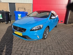 Volvo V40 - 1.6 T4 R-Design