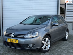 Volkswagen Golf - 1.2 TSI Xenon Parkeersensoren V+A16 inch