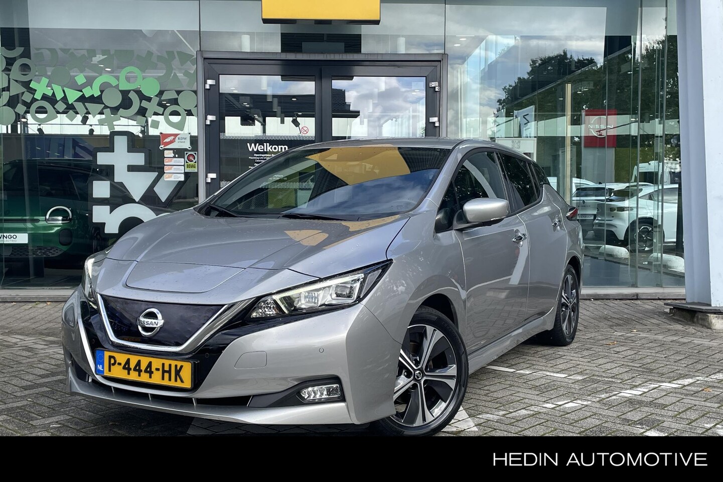 Nissan LEAF - Tekna 40 kWh | Stoel verwarming | Keyless | Dodehoek | 17Inch lichtmetaal | - AutoWereld.nl