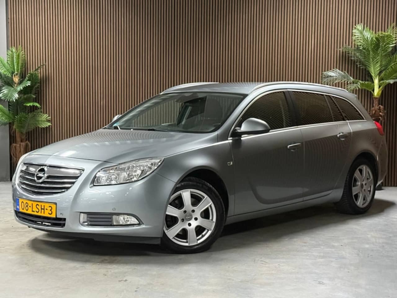 Opel Insignia Sports Tourer - 1.6 T Edition 1.6 T Edition - AutoWereld.nl