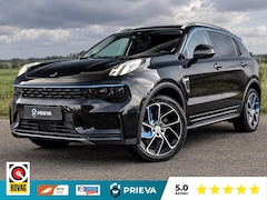 Lynk & Co 01 - 1.5 PHEV | Panoramadak | 360° camera | ACC