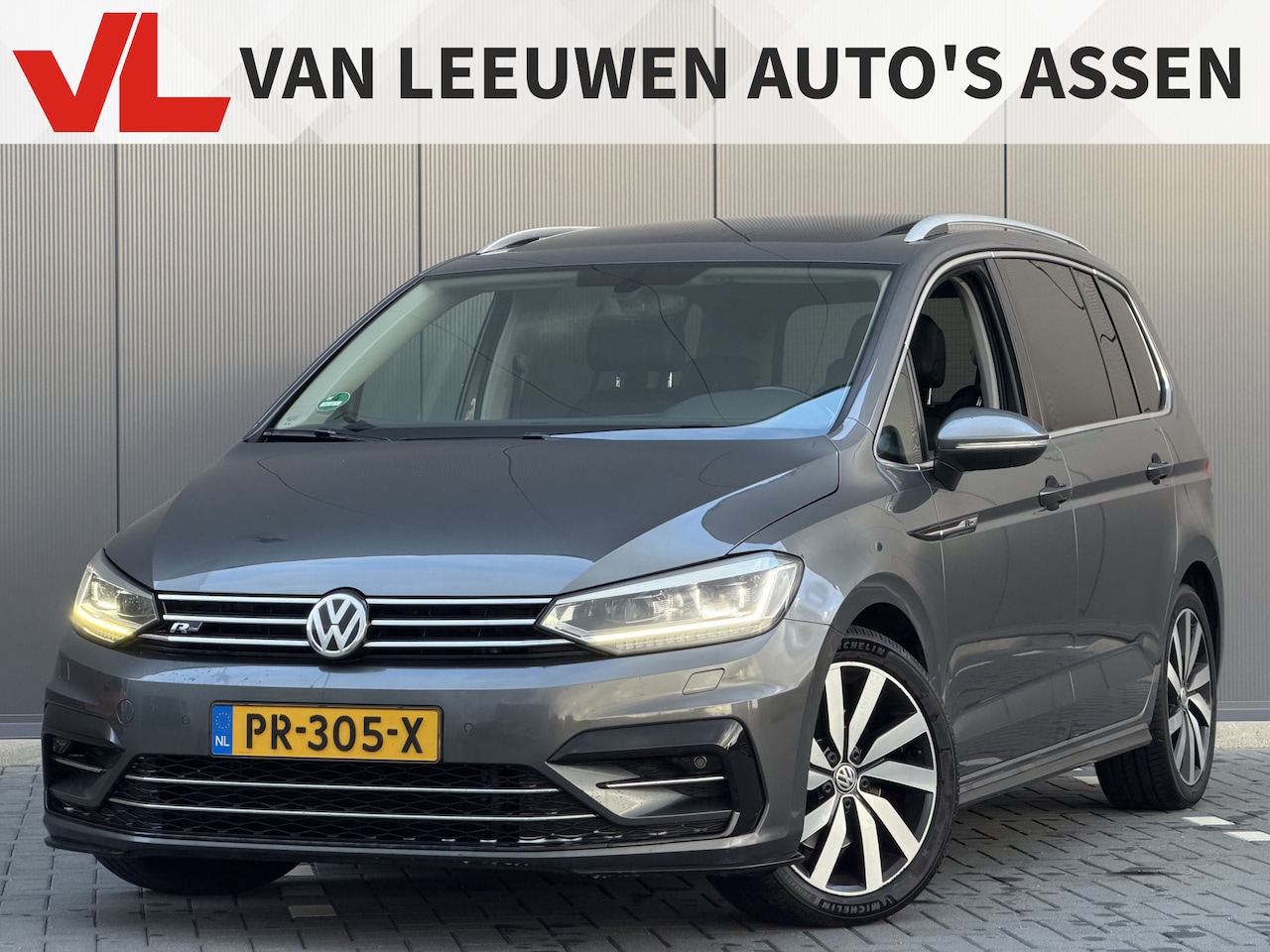 Volkswagen Touran - 1.8 TSI Highline 7p | RIJKLAAR | Full Option | - AutoWereld.nl