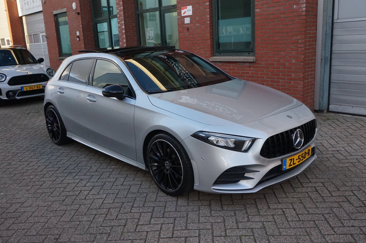 Mercedes-Benz A-klasse - 180 Business Solution AMG Night Pano, Sfeer, Camera! - AutoWereld.nl