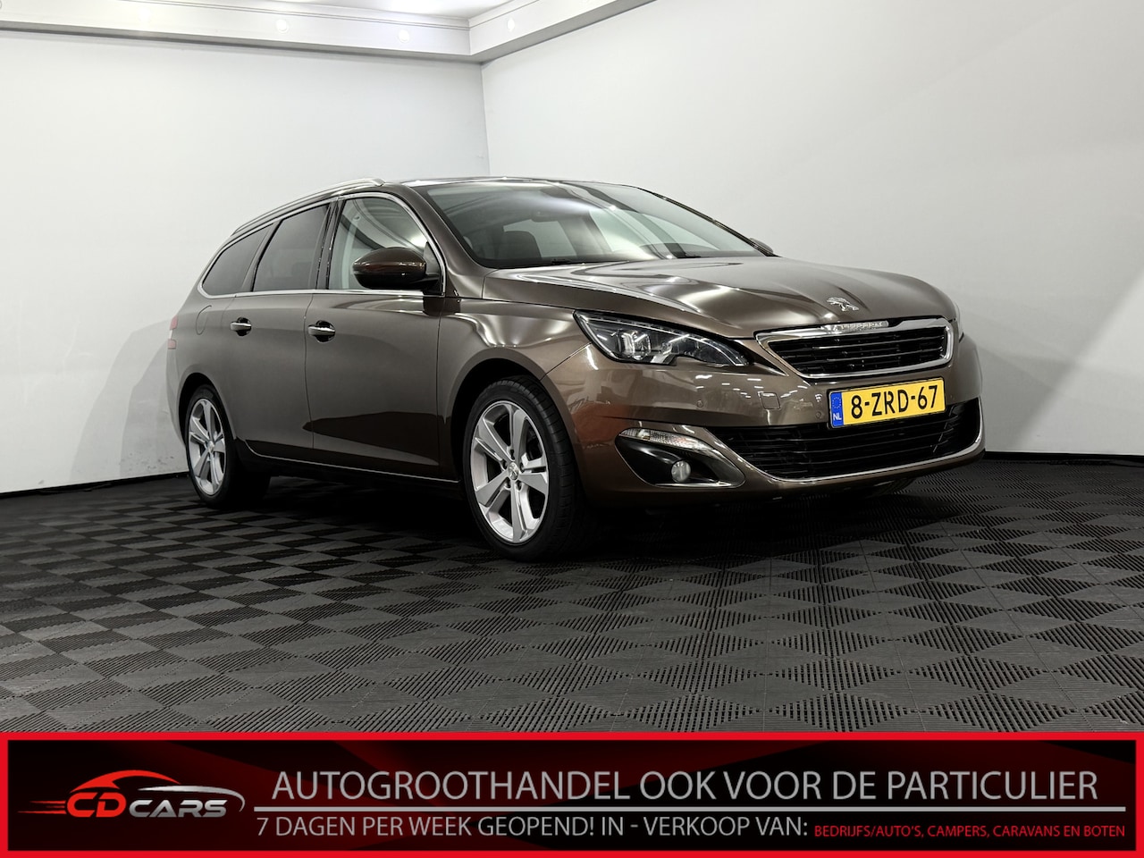 Peugeot 308 SW - 1.2 e-THP Première Panoramadak, Camera, Half leder, Navi, Cruise control, Clima, Lichtmeta - AutoWereld.nl