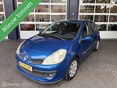 Renault Clio - 1.2 TCE Dynamic/Airco//Cruise/Pano