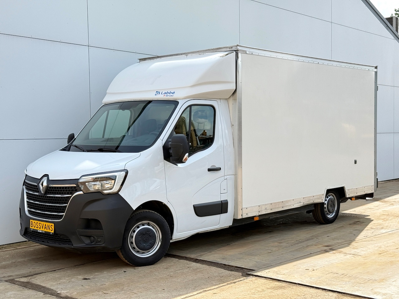 Renault Master - Plancher 2.0 DCi 145PK Lowliner Bakwagen Airco Cruise Control Camera Meubelbak Foodtruck E - AutoWereld.nl