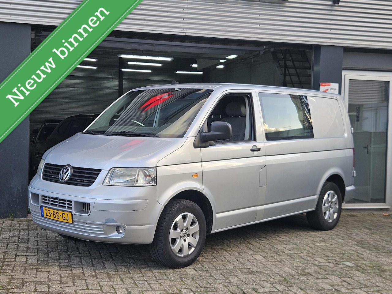 Volkswagen Transporter - 2.5 TDI 300 Budgetline DC Airco Cruise - AutoWereld.nl