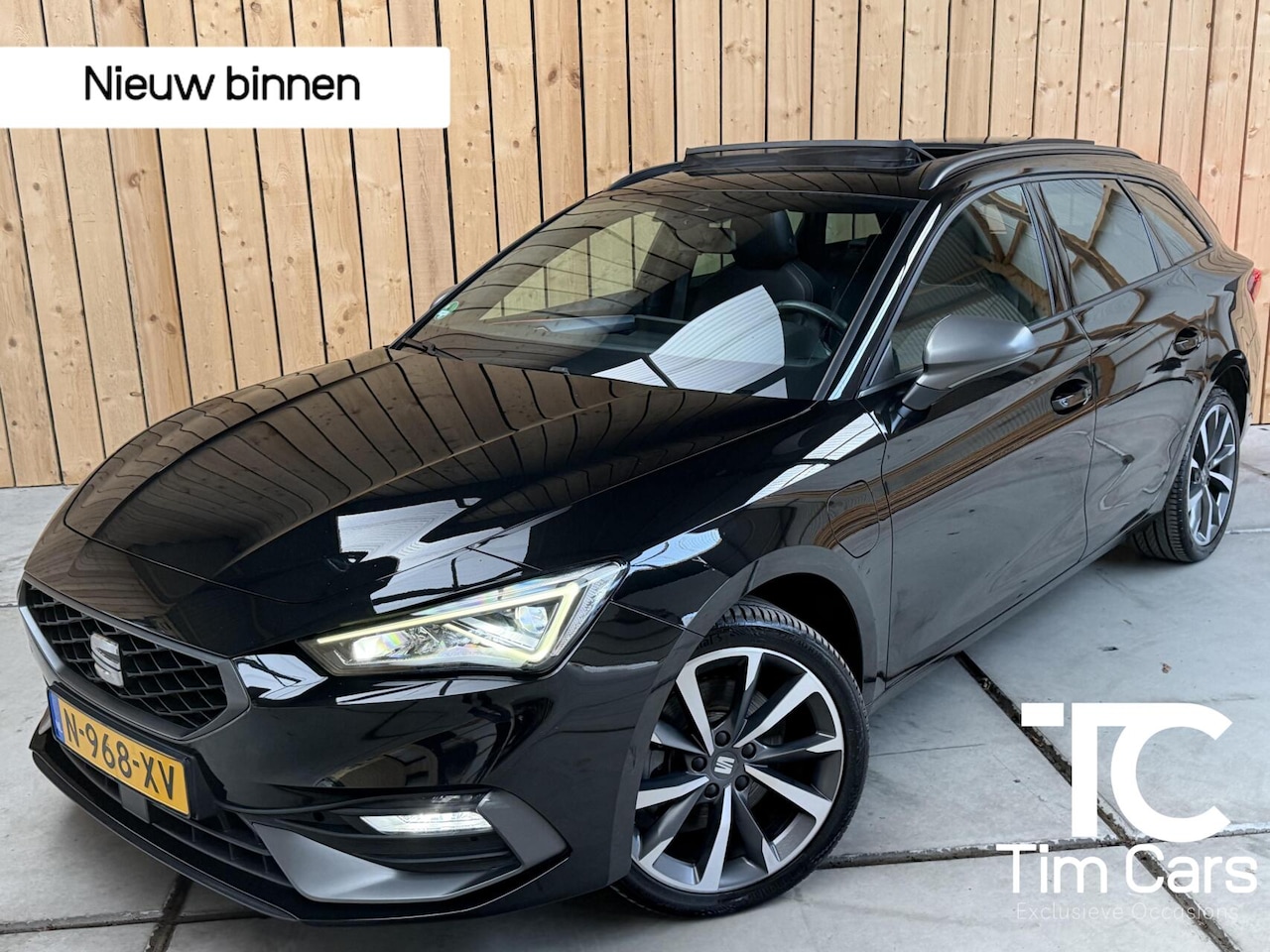 SEAT Leon Sportstourer - 1.4 TSI eHybrid PHEV FR SoH 90,4% | Achteruitrijcamera | Apple CarPlay/Android Auto | Clim - AutoWereld.nl