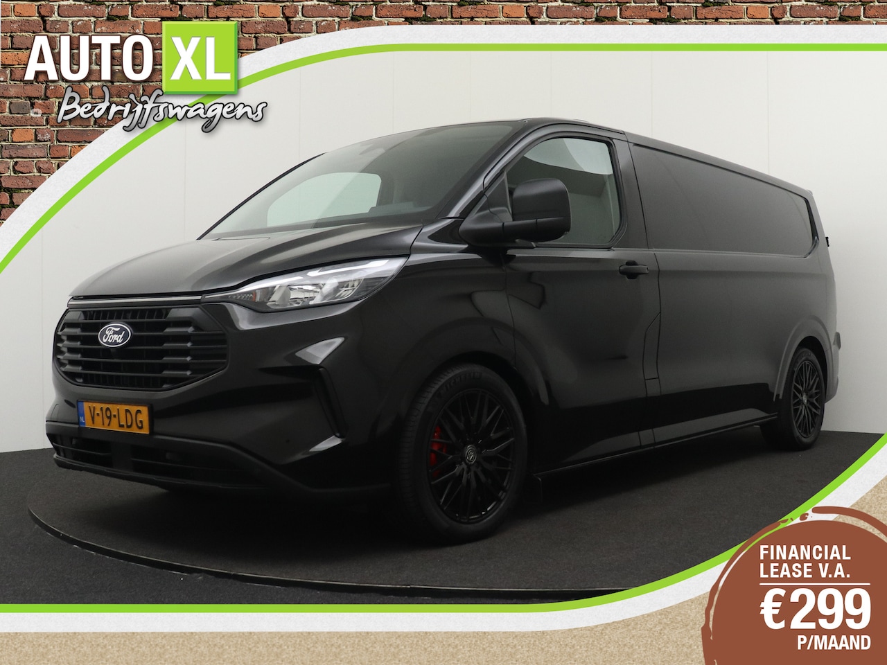 Ford Transit Custom - 320 2.0 Aut. TDCI L2H1 Business 3-pers Trekhaak Carplay Camera - AutoWereld.nl