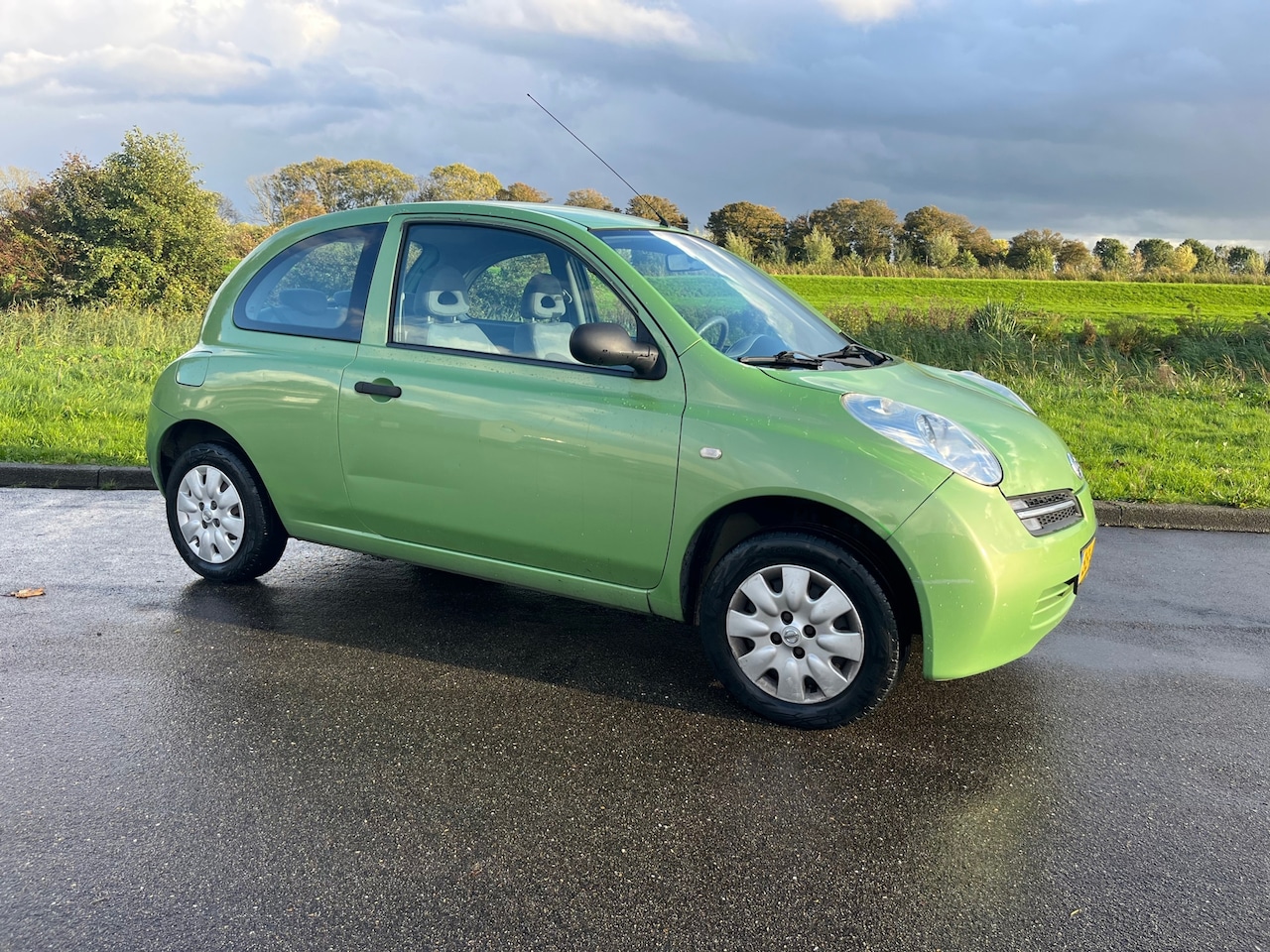 Nissan Micra - 1.2 Visia BJ 2003 /* ZEER NETTE STAAT /* NIEUWE APK BIJ AFLEVERING /* - AutoWereld.nl