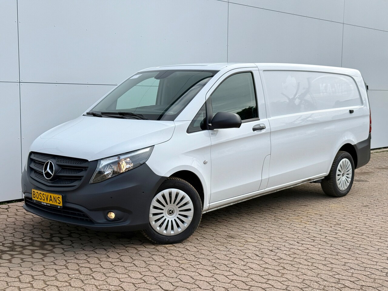 Mercedes-Benz Vito - 116 1.9 CDI Automaat L3 XL Climate Control Cruise Control Camera Stoelverwarming Parkeerse - AutoWereld.nl