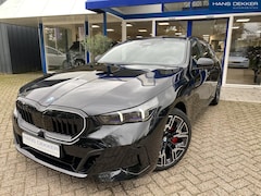 BMW 5-serie Touring - 550e xDrive Memory / stuurverwarming / stoel verkoeling+ verwarming / Nwe prijs 114.000€