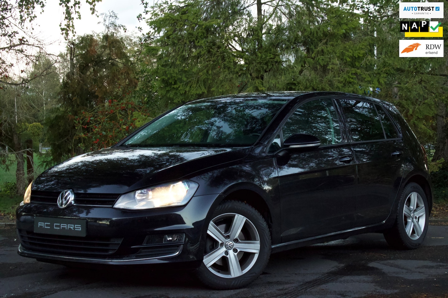 Volkswagen Golf - 1.4 TSI Highline - NAP/Camera/Netjes! - AutoWereld.nl