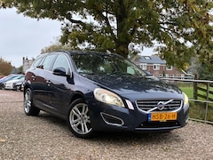 Volvo V60 - 2.0T Summum | Automaat + Leder + Cruise + Clima nu € 7.975,