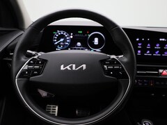 Kia Niro - 1.6 GDi PHEV Launch Edition | Automaat | Apple Carplay / Android Auto | Parkeer sensoren |