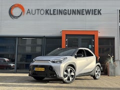 Toyota Aygo X - Hybrid 115 pulse / Camera / Applecarplay/Androidauto / Parkeersensoren V+A / Stoelverwarmi