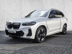 BMW iX3 - M-SPORT 80 kWh (210kW/286pk) * LED, LEDER, PANO, TREKH, VERW. STUUR, 20-inch LMV * 1e EIG