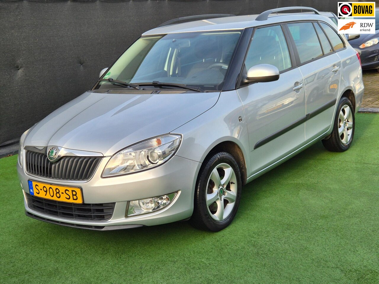 Skoda Fabia Combi - 1.2 TSI STOELVERWARMING AUTOMAAT! - AutoWereld.nl