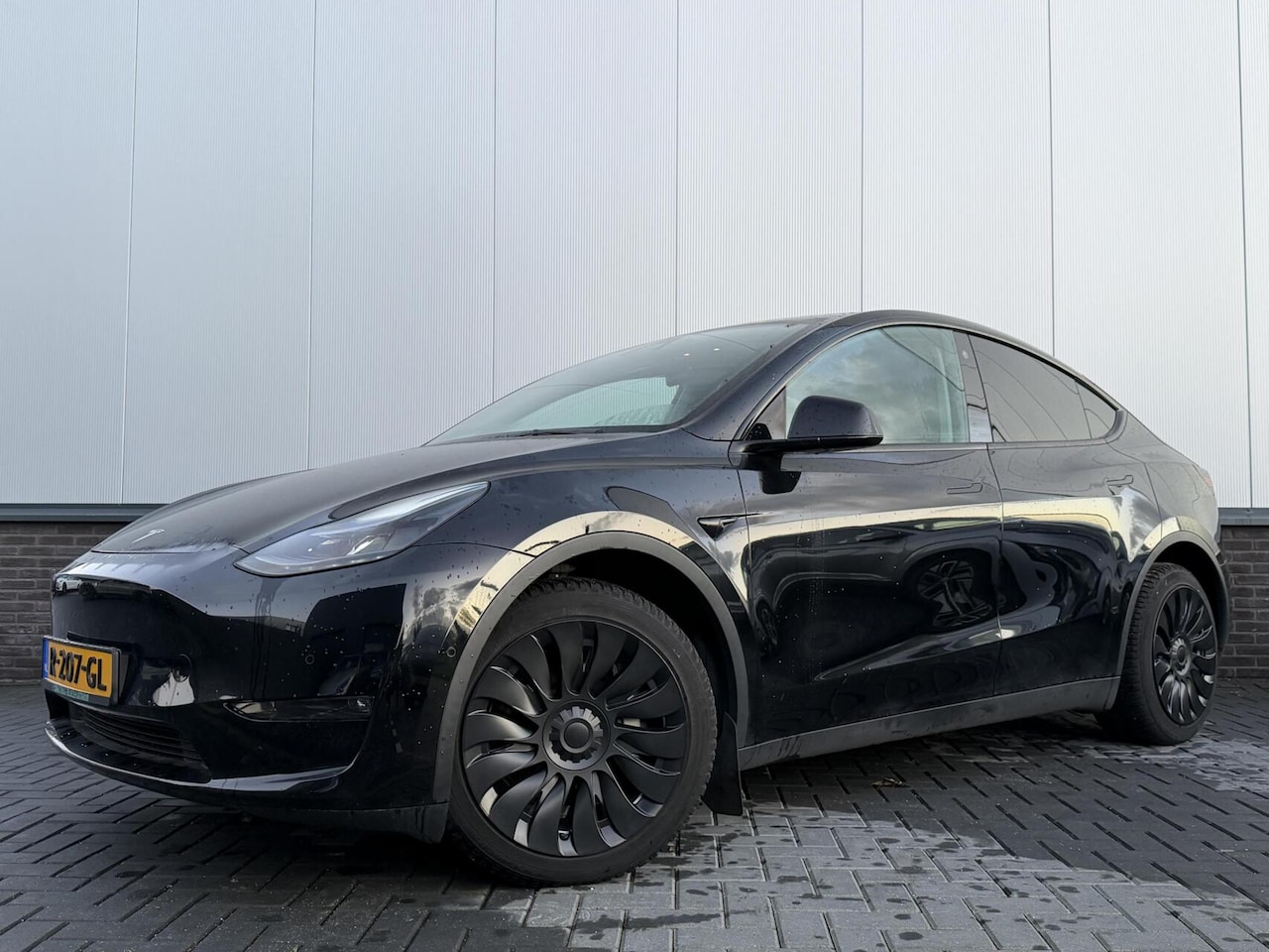 Tesla Model Y - Long Range AWD 75 kWh Long Range AWD 75 kWh - AutoWereld.nl
