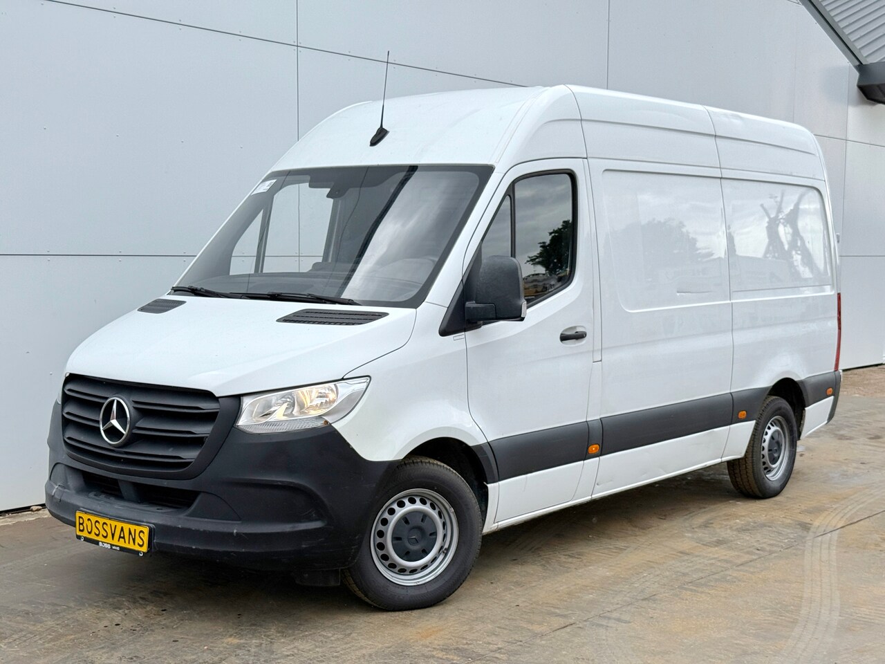 Mercedes-Benz Sprinter - 314 2.2 140PK Automaat L2H2 Climate Control Cruise Control Carplay Camera - AutoWereld.nl